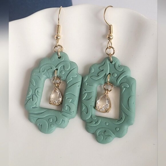 Boho Gold Plated Sage Green Embossed Pattern Crystal Drop Dangle Earrings - Picture 2 of 9